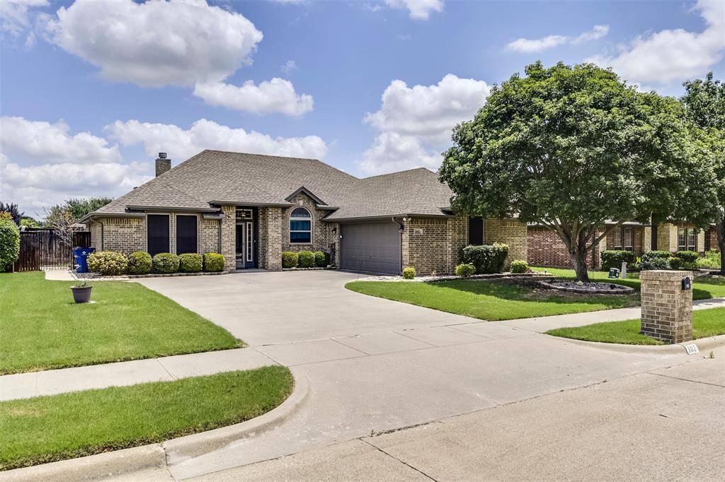 102 Monarch Court, Waxahachie, TX 75165