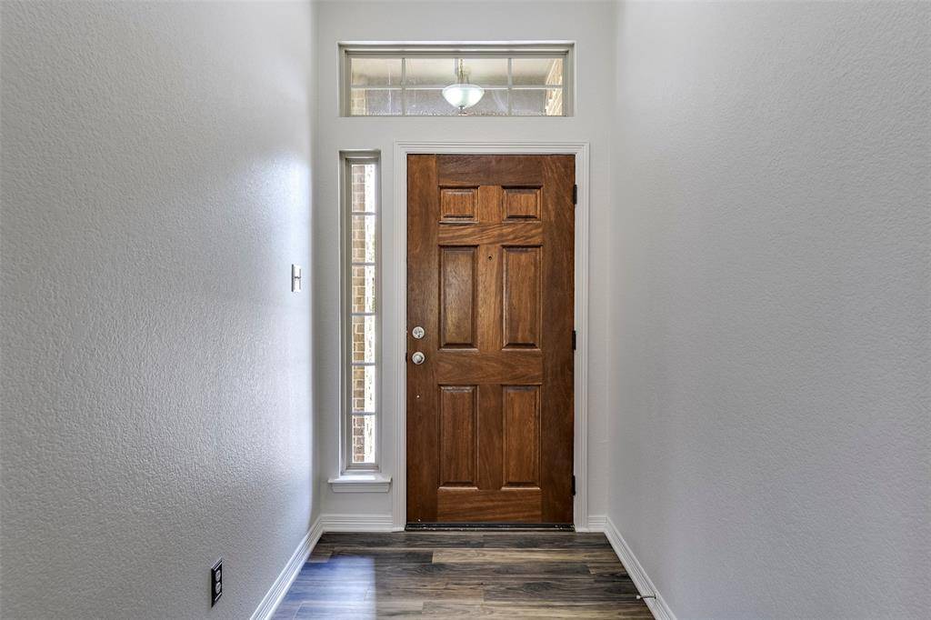 102 Monarch Court, Waxahachie, TX 75165