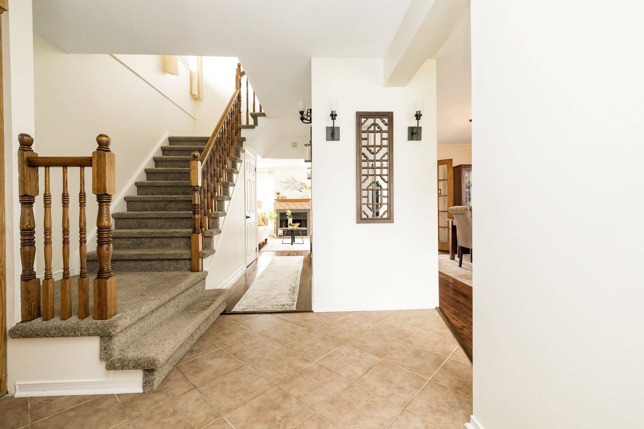 26 Vesta ST, Barrhaven, ON K2J 3Y9