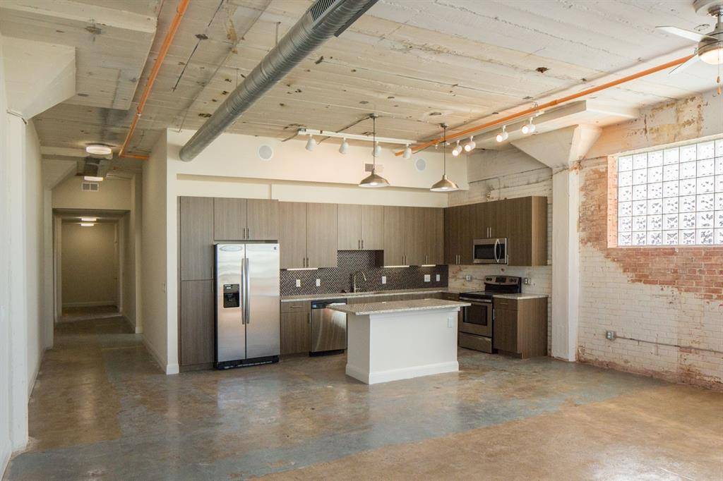801 W Vickery Boulevard #209, Fort Worth, TX 76104