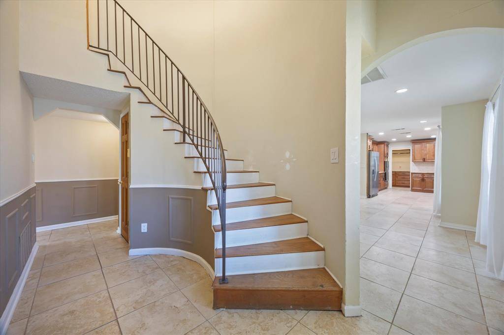 211 Rockbrook Drive, Rockwall, TX 75087