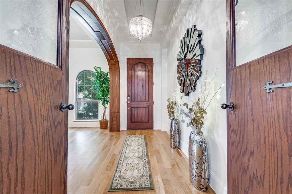 7031 Nueces Drive, Irving, TX 75039