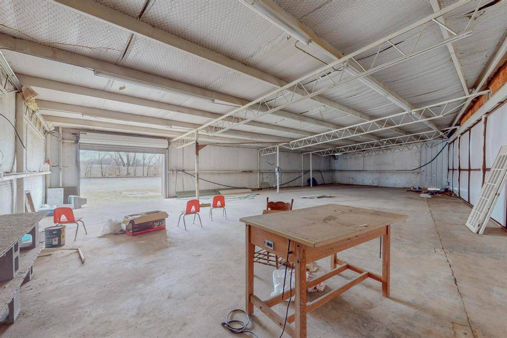 517 E Broadway Street #C, Gainesville, TX 76240