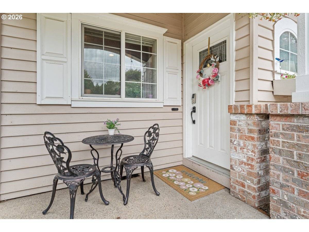 355 NE SAINT JEAN PL, Hillsboro, OR 97124