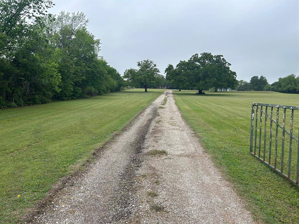 8600 County Road 530, Mansfield, TX 76063