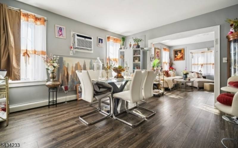 413 Beardsley Ave, Bloomfield Twp., NJ 07003