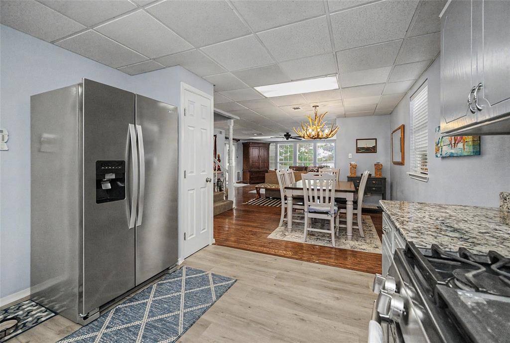 1152 W Lake Drive, Weatherford, TX 76087