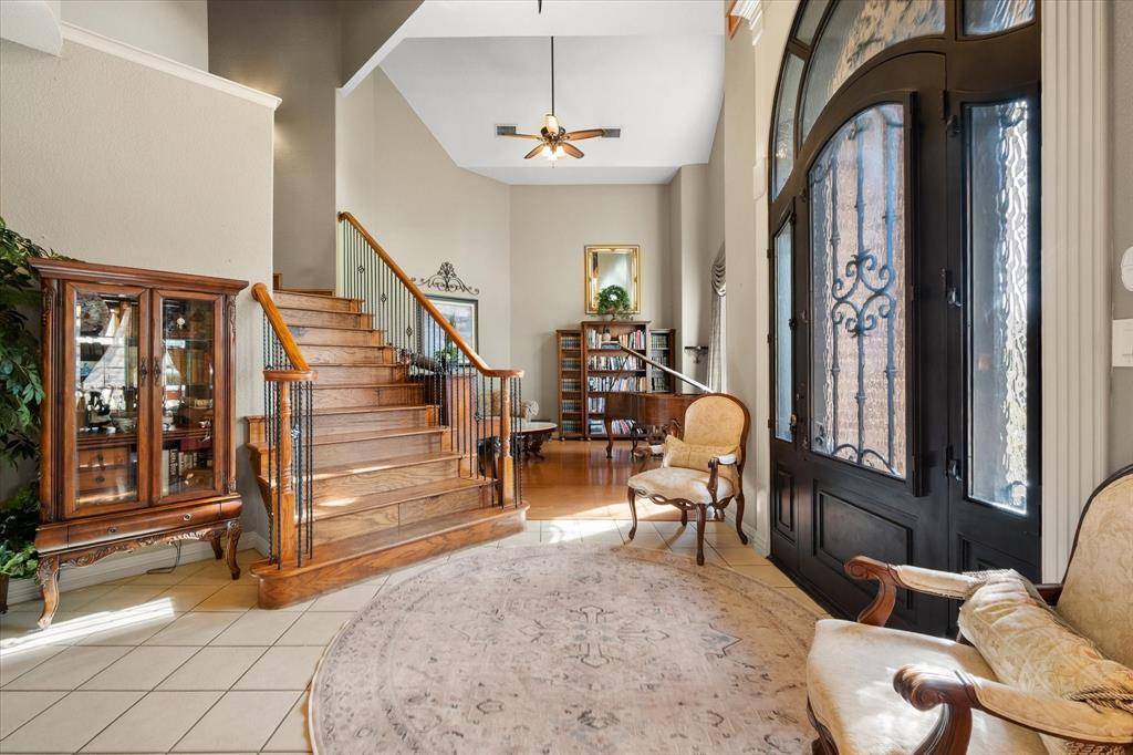 2703 Katherine Court, Dalworthington Gardens, TX 76016