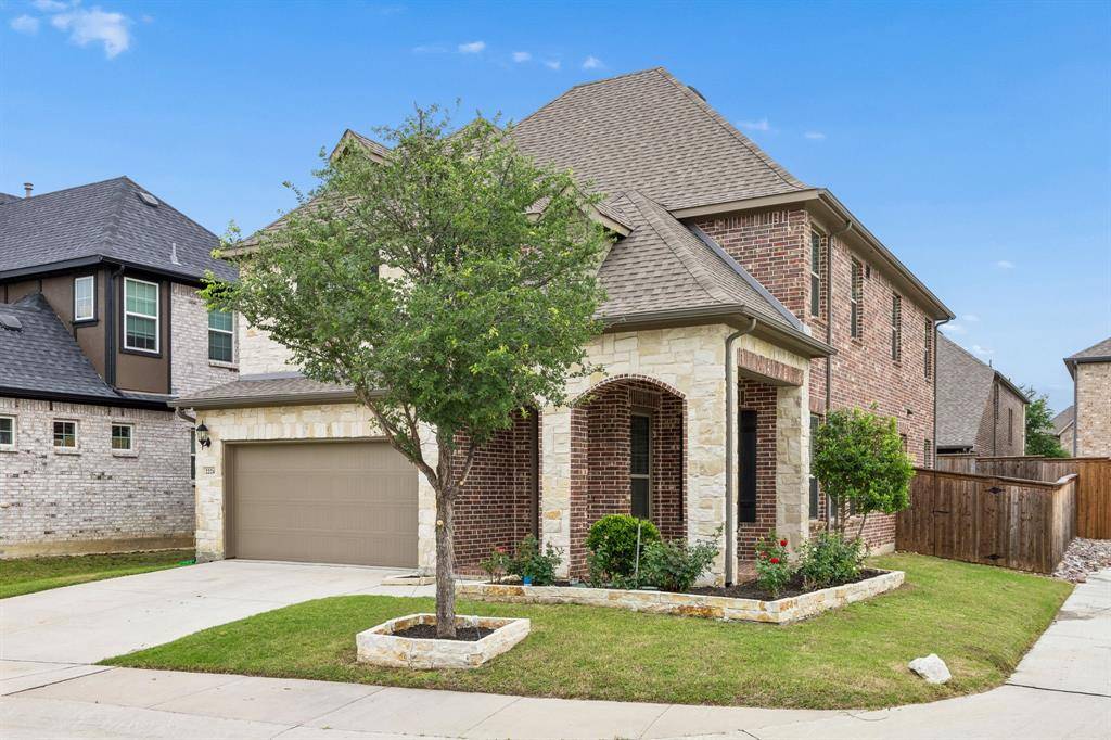 2224 Briar Ridge Trail, Carrollton, TX 75010