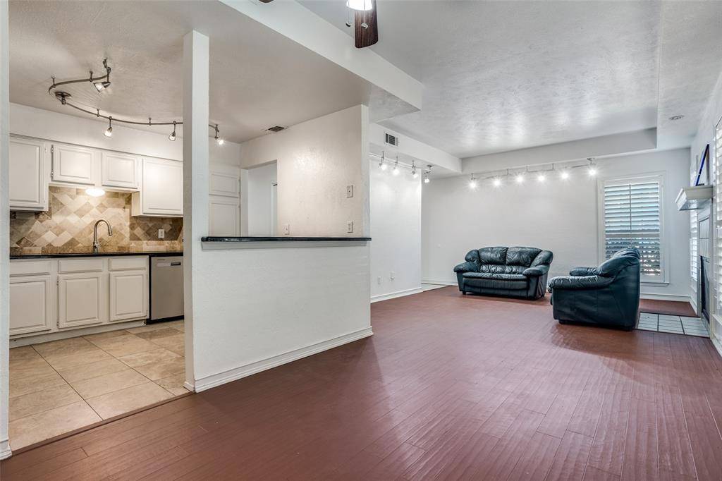 3100 Devonshire Drive #112, Plano, TX 75075