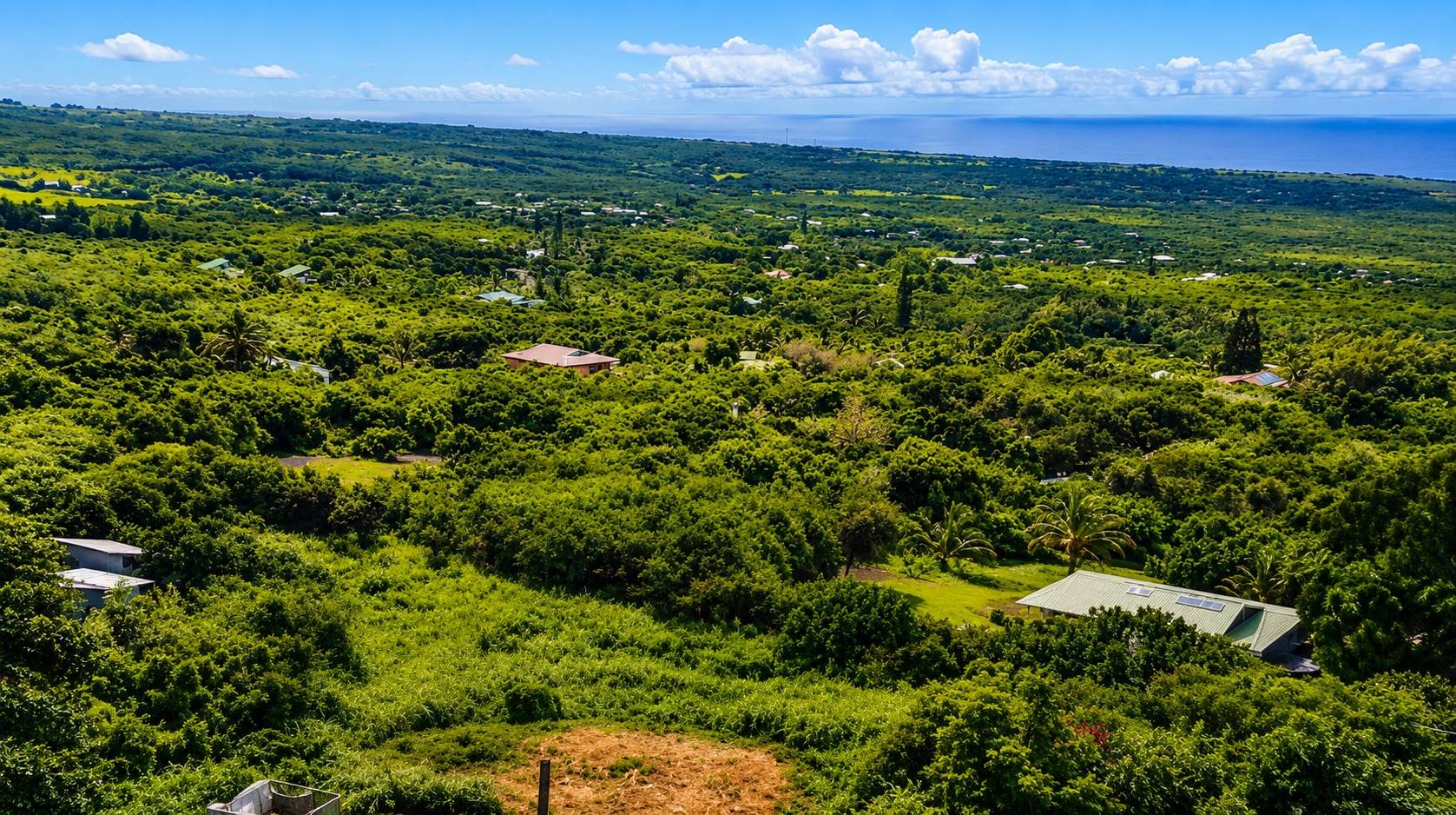 94-6467 AHI RD, Naalehu, HI 96772
