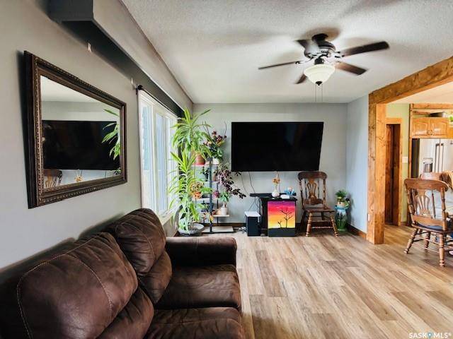 112 Fraser AVENUE, Oxbow, SK S0C 2B0