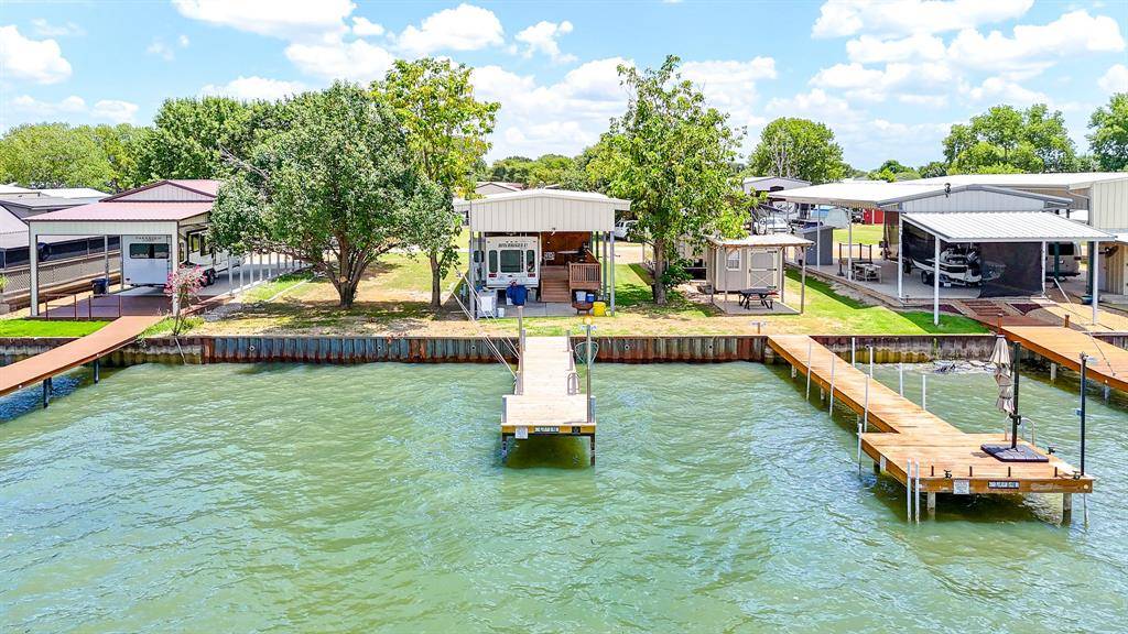 2062 Pelican Isle Drive, Kerens, TX 75144