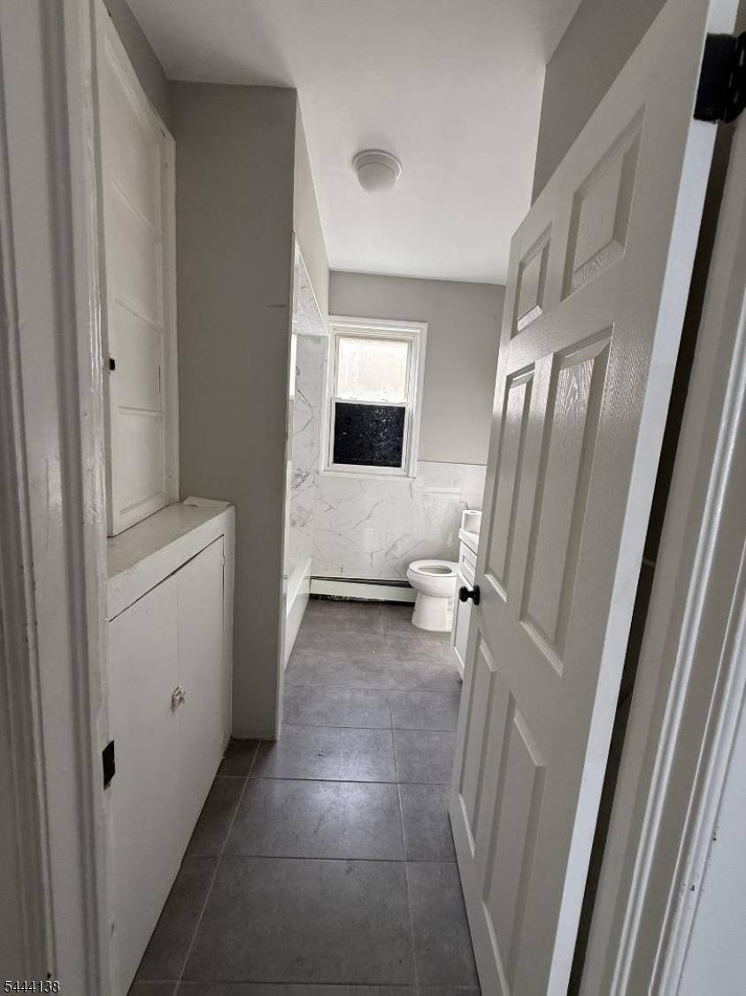 222 Haledon Ave, Prospect Park Boro, NJ 07508