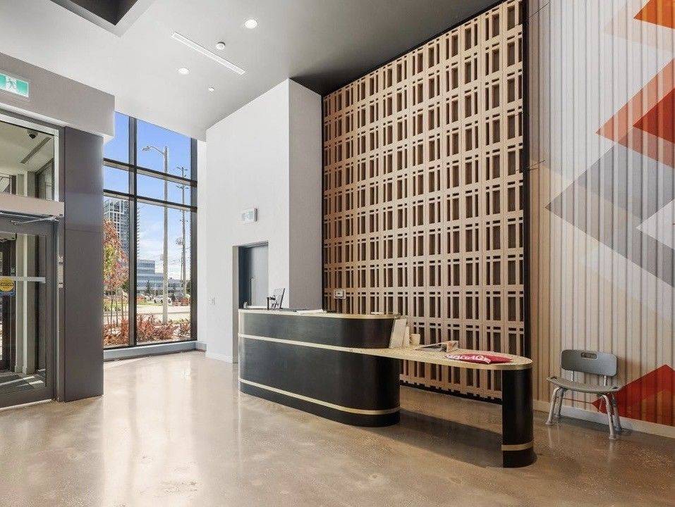 10 Abeja ST #1018, Vaughan, ON L4K 0R4