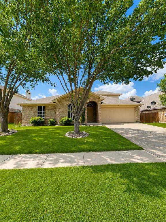 825 Forest Heights Drive, Fort Worth, TX 76036