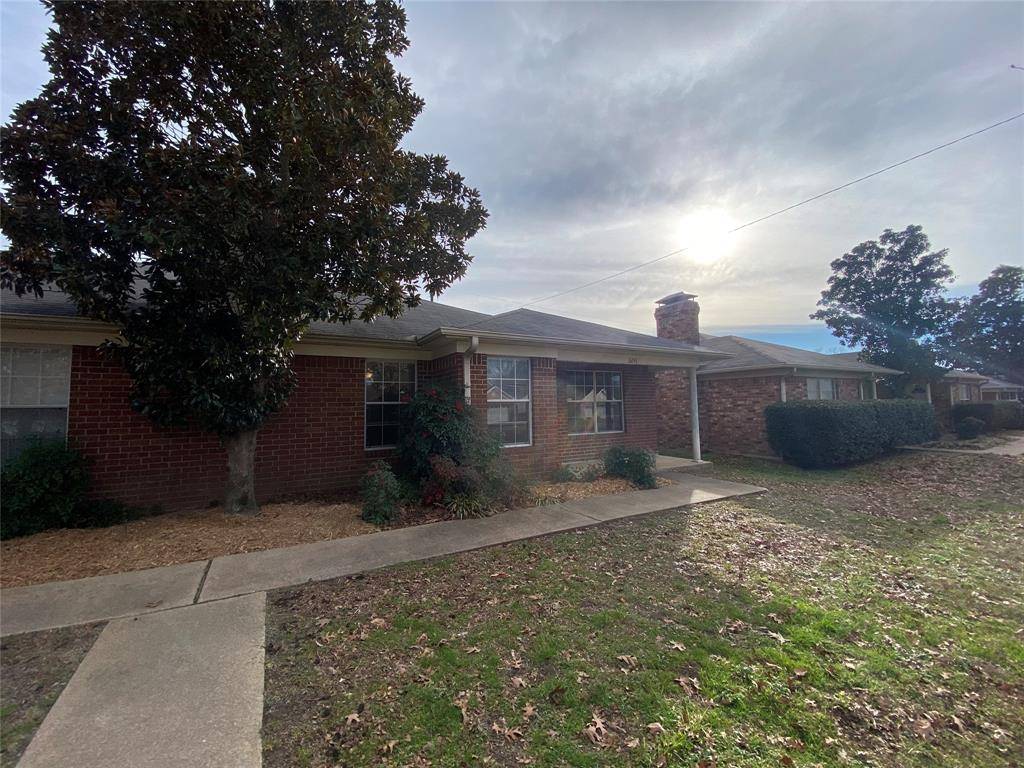 3241 Lexington Drive, Tyler, TX 75701