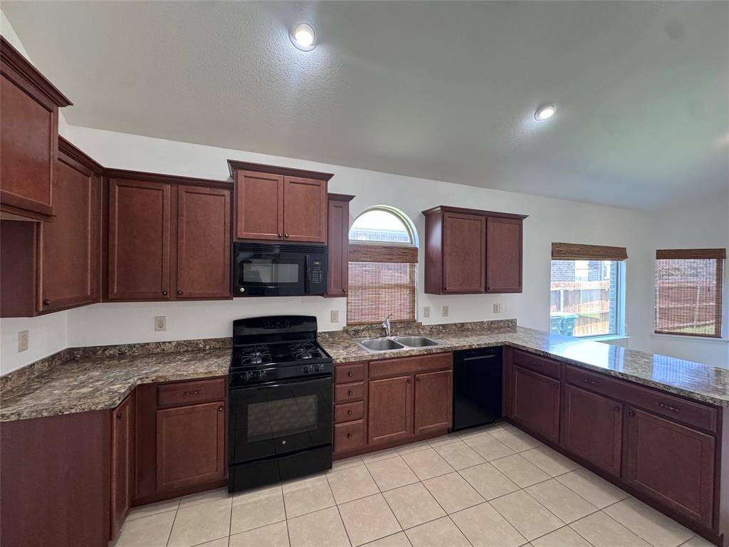 5912 Paluxy Sands Trail, Fort Worth, TX 76179