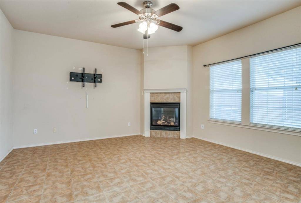 187 Castleridge Drive #B, Little Elm, TX 75068