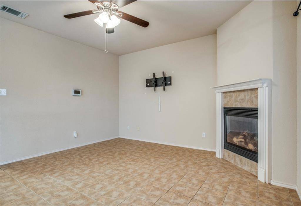 187 Castleridge Drive #B, Little Elm, TX 75068