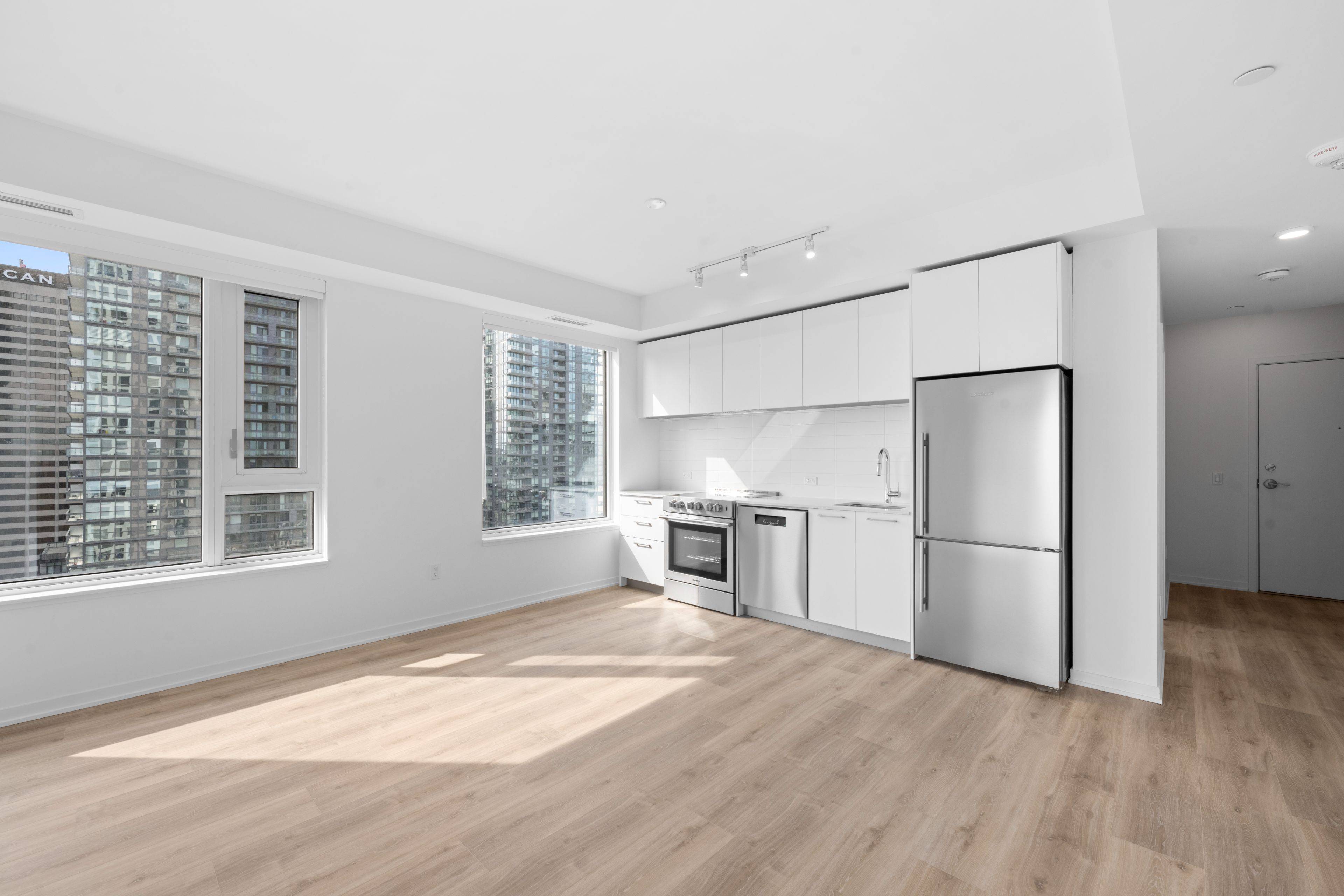 101 Roehampton AVE #1509, Toronto C10, ON M4P 2W2