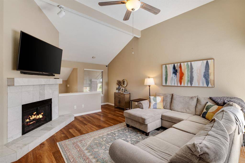 2904 Peninsula Way, Carrollton, TX 75007