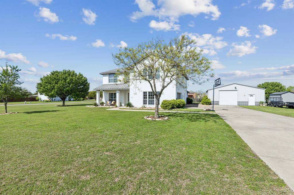 600 Lake Shadow Drive, Lavon, TX 75166