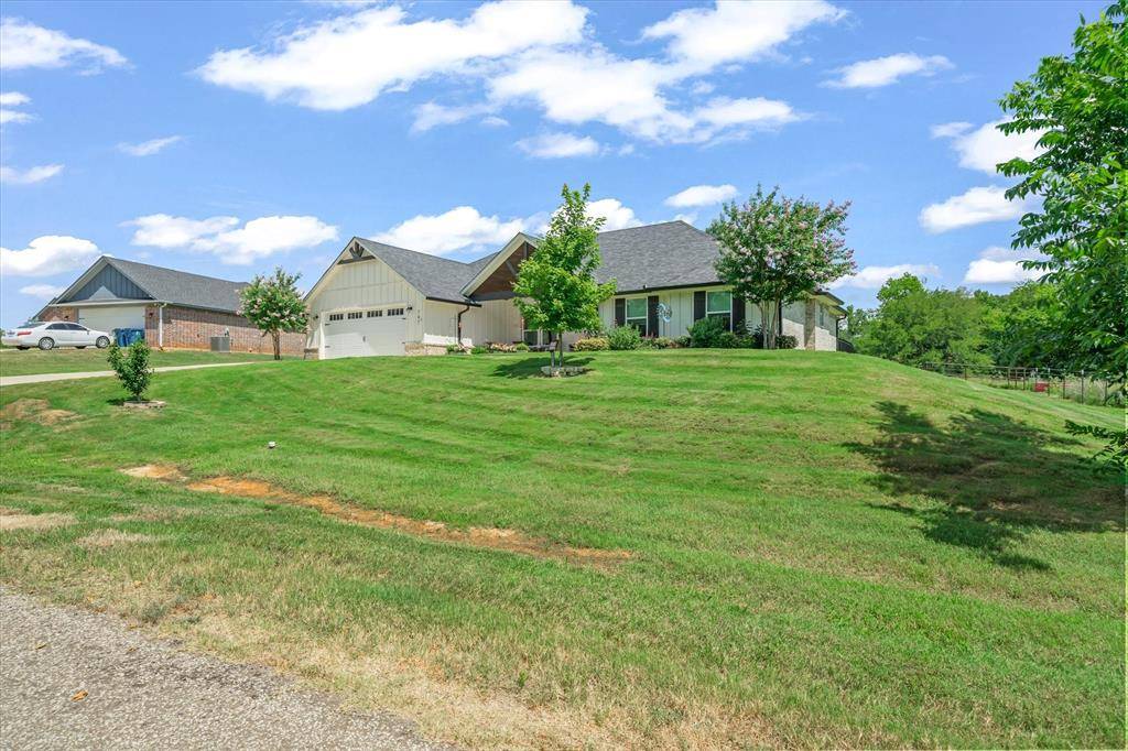 797 Oklahoma, Van, TX 75790