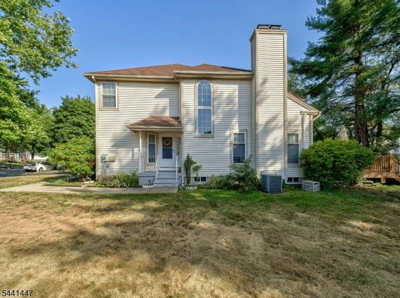 13 Mohawk Trl, Branchburg Twp., NJ 08876