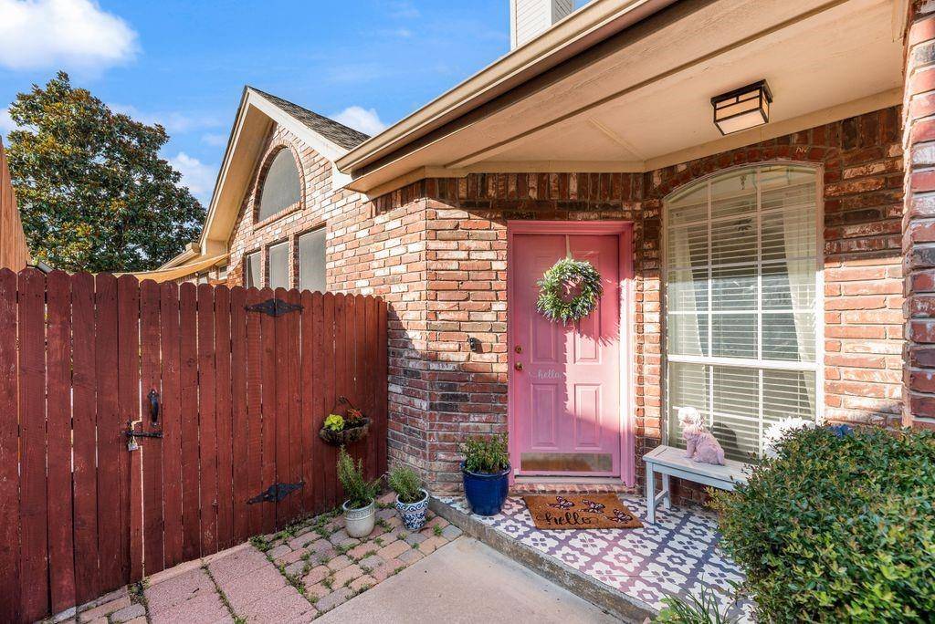 3205 Cape Cod Court, Arlington, TX 76017