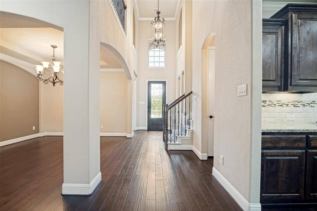 10002 Edgeway Circle, Rowlett, TX 75089