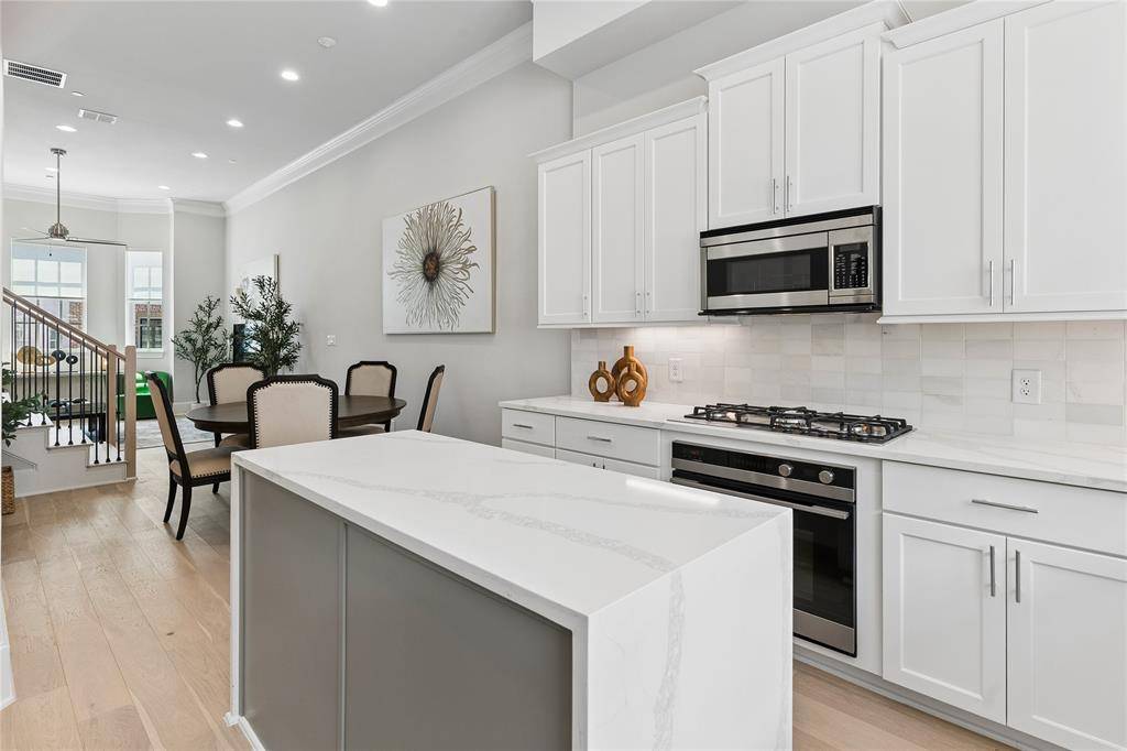 4617 Greenborough Lane, Dallas, TX 75219