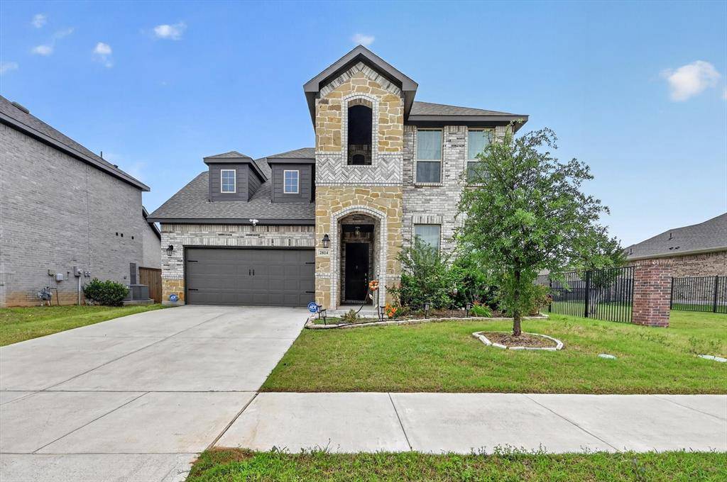 2814 Grand Lookout Lane, Arlington, TX 76001