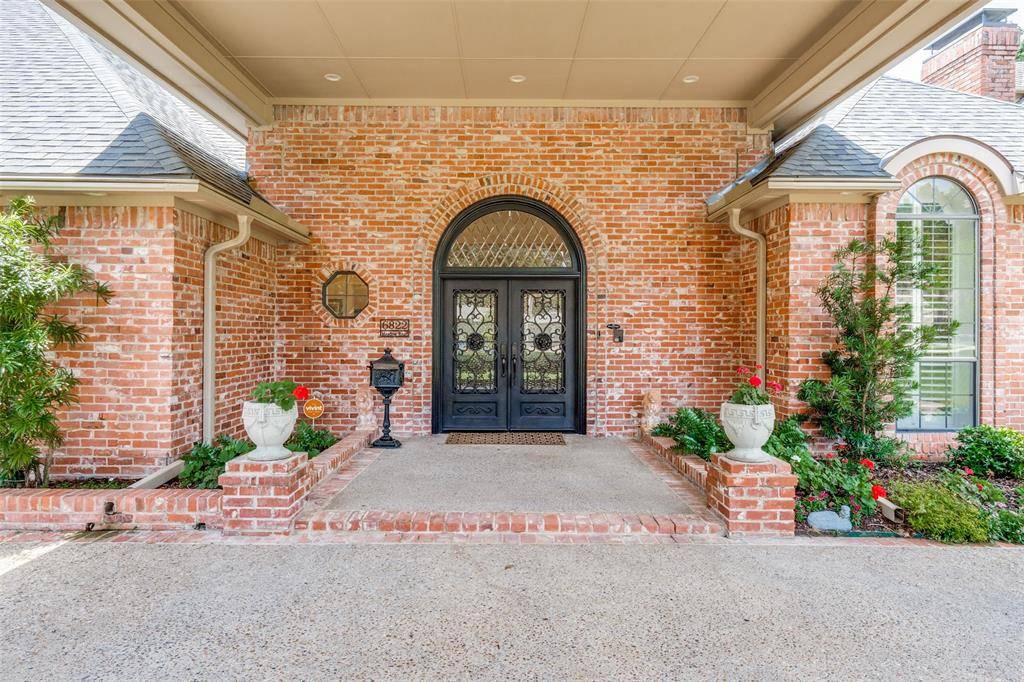 6822 Meadow Road, Dallas, TX 75230