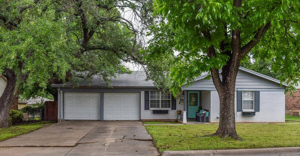 304 Moore Street, Brady, TX 76825