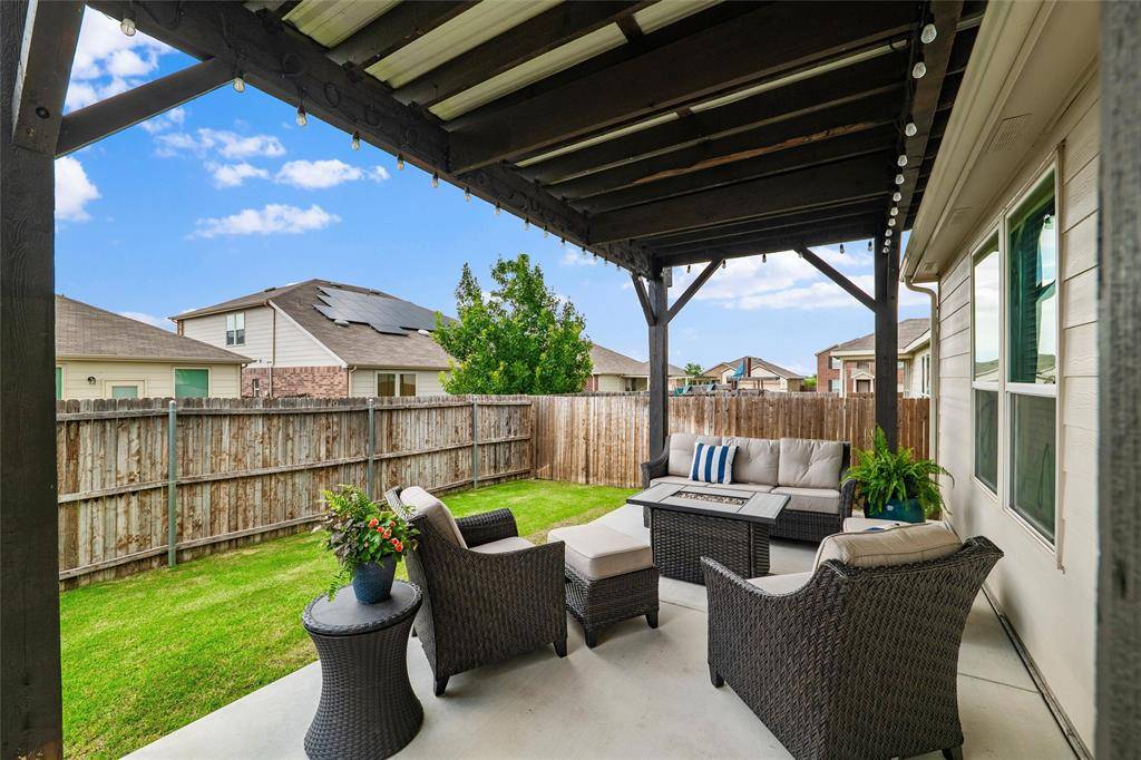 2341 Parda Alpina Lane, Fort Worth, TX 76131