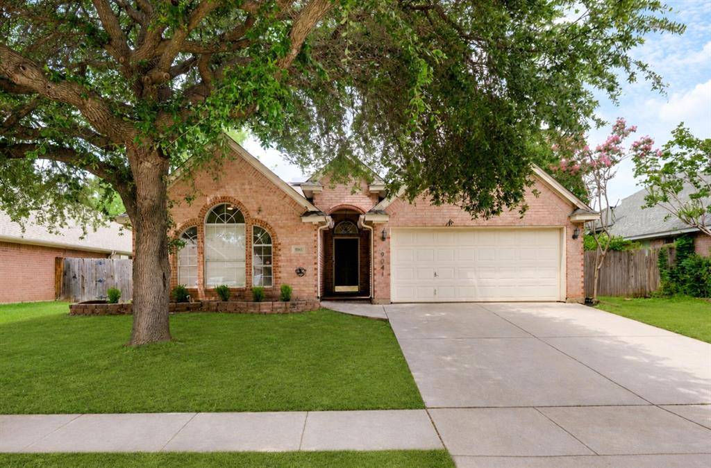 9041 San Joaquin Trail, Fort Worth, TX 76118