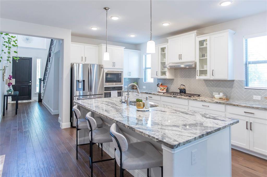 2280 Washington Drive, Carrollton, TX 75010