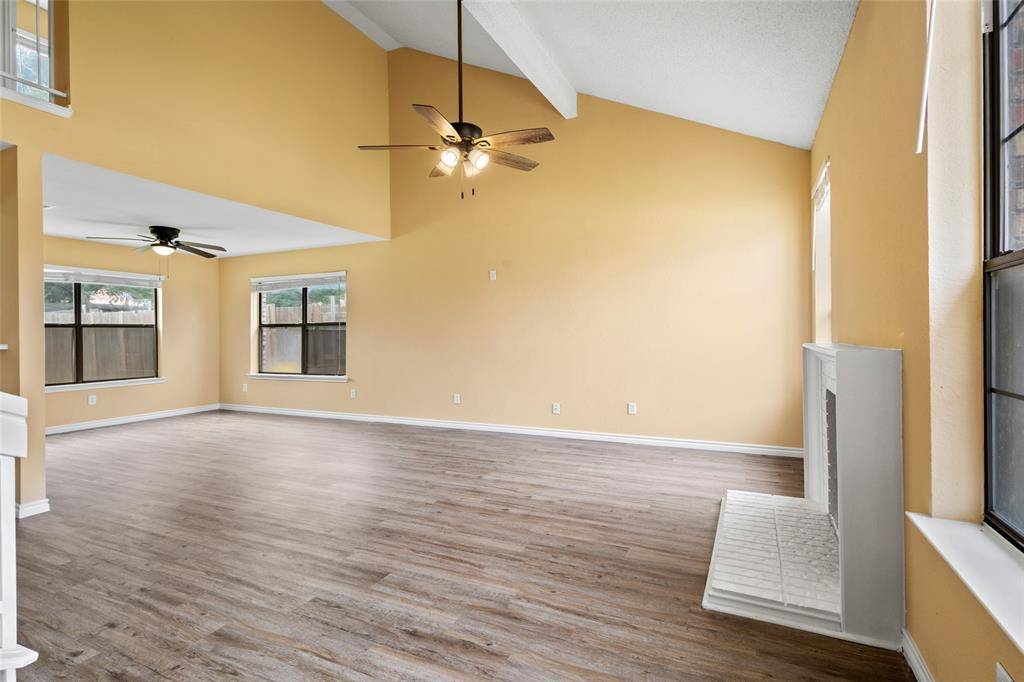 804 Wyndham Place, Arlington, TX 76017