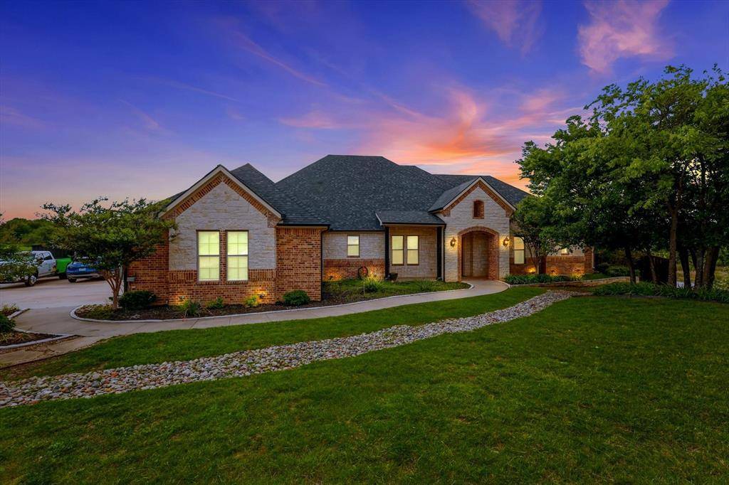 1040 Lighthouse Court, Grand Prairie, TX 75104