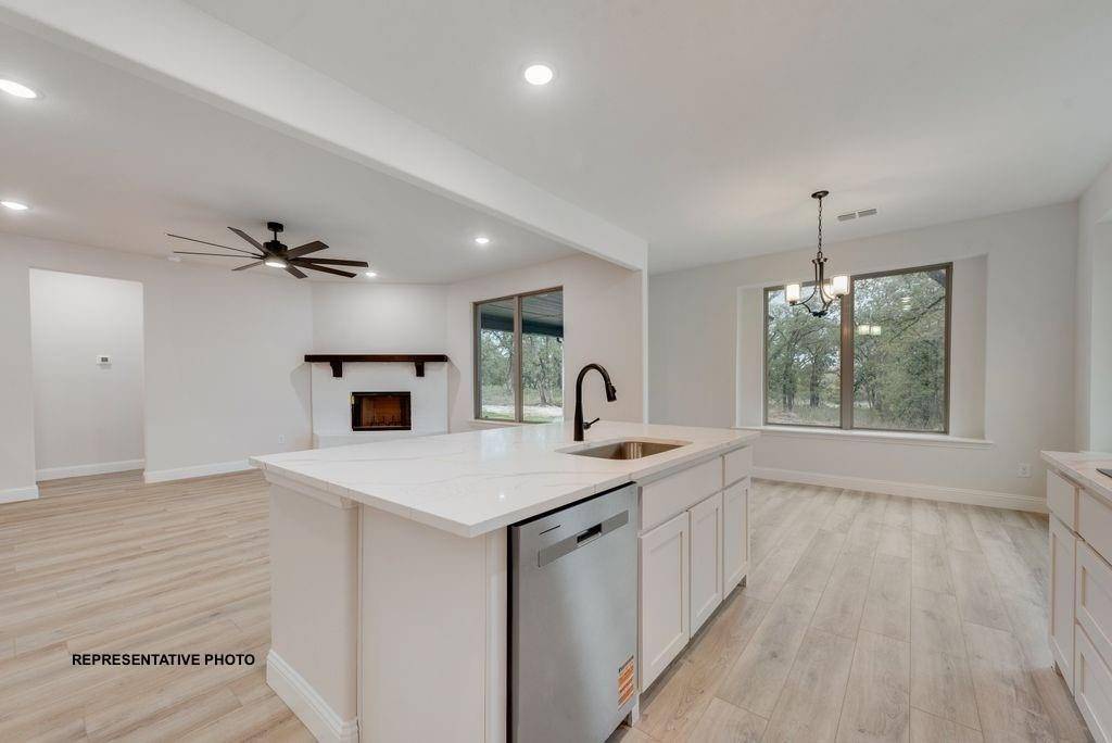 400 McAlpine, Springtown, TX 76082