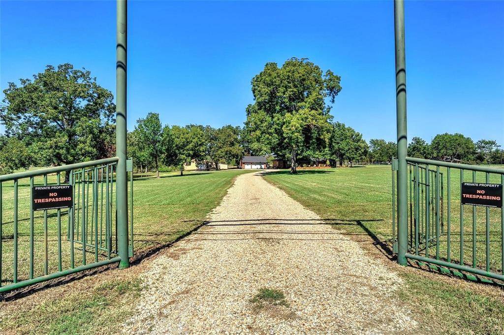 4877 Fm 84, Denison, TX 75020