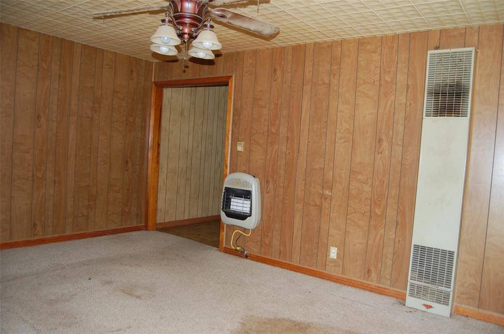 141 Ragland Street, Graham, TX 76450