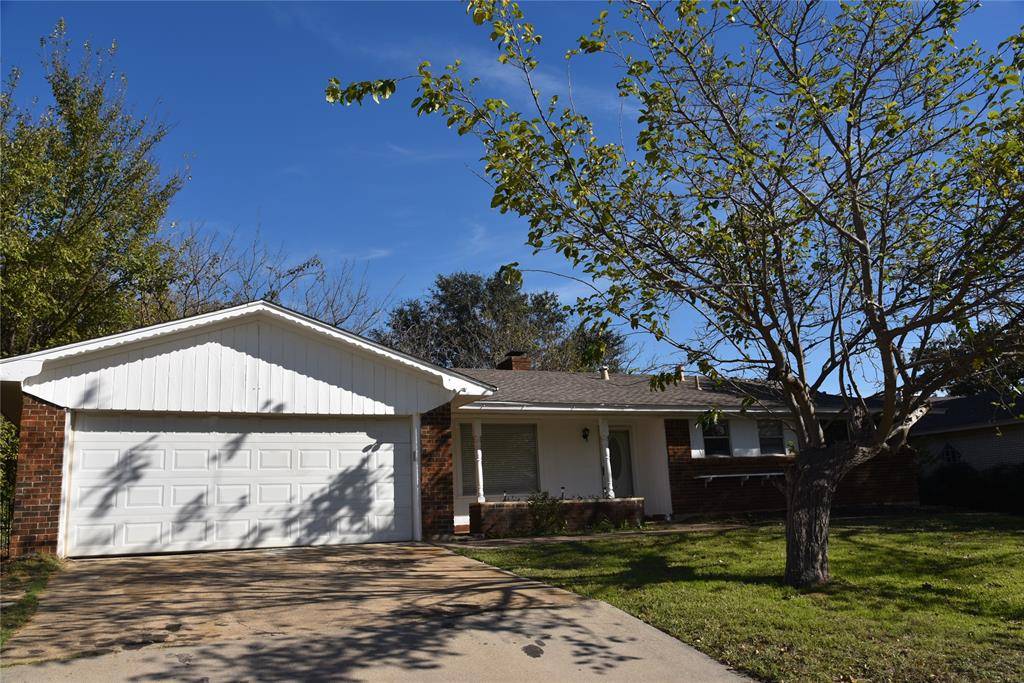 1212 Desiree Lane, Hurst, TX 76053
