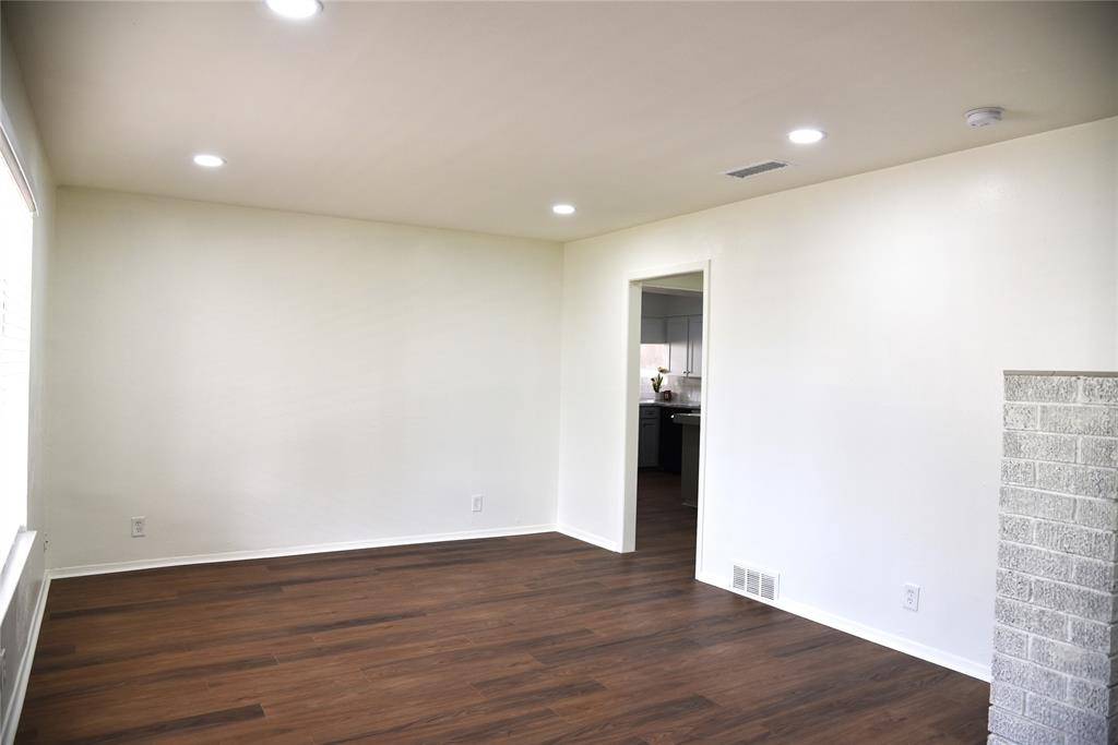 1212 Desiree Lane, Hurst, TX 76053