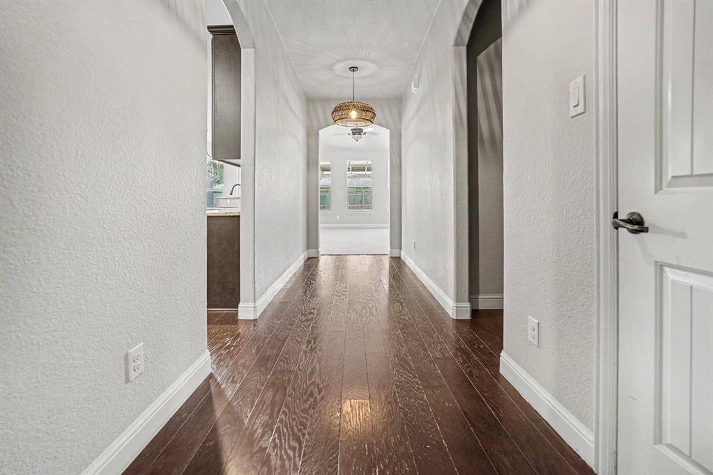 4310 Garden Path Lane, Mansfield, TX 76063