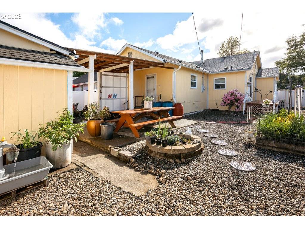 404 JACKSON ST, Ryderwood, WA 98581