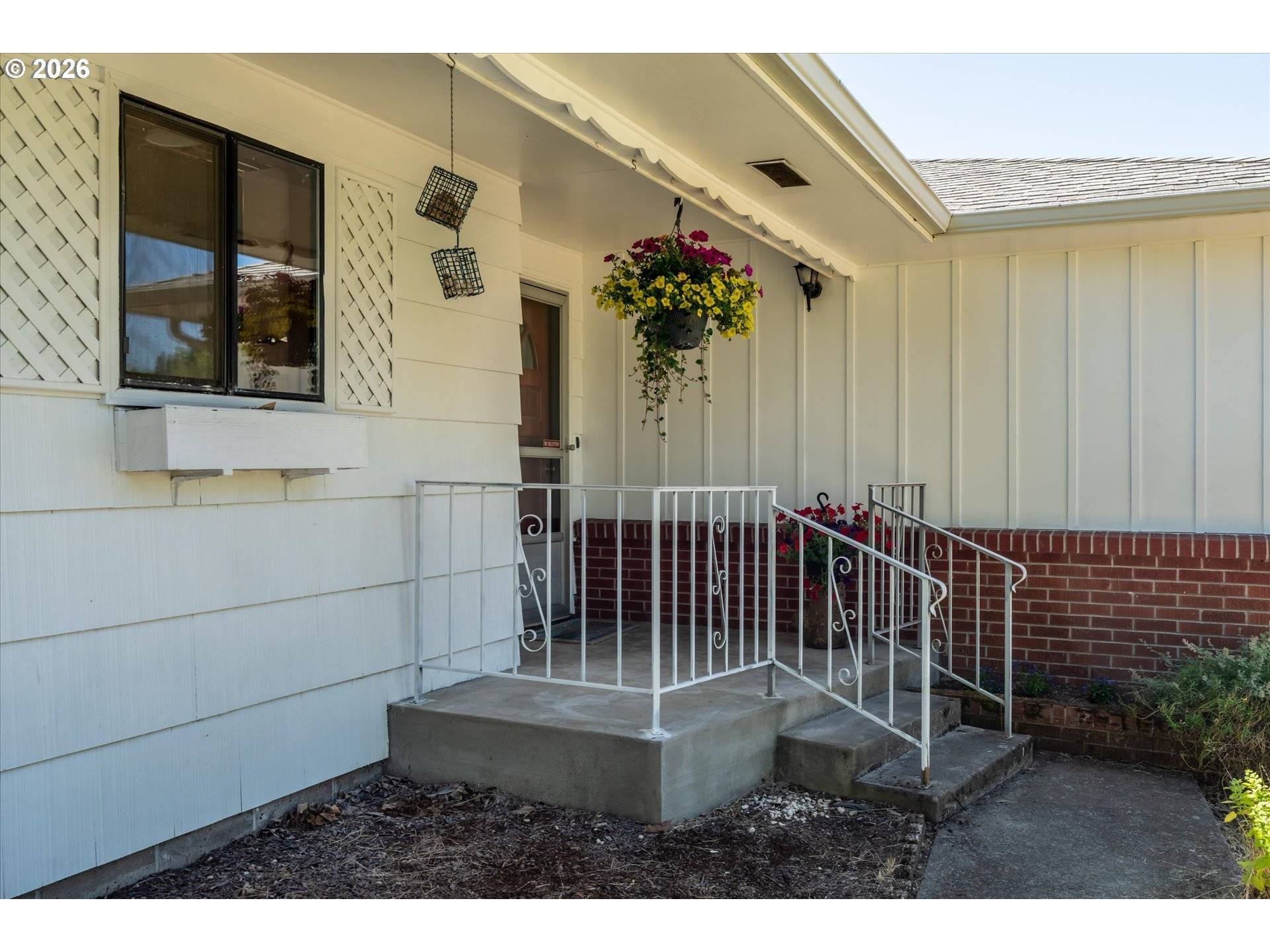 1061 WAITE ST, Eugene, OR 97402