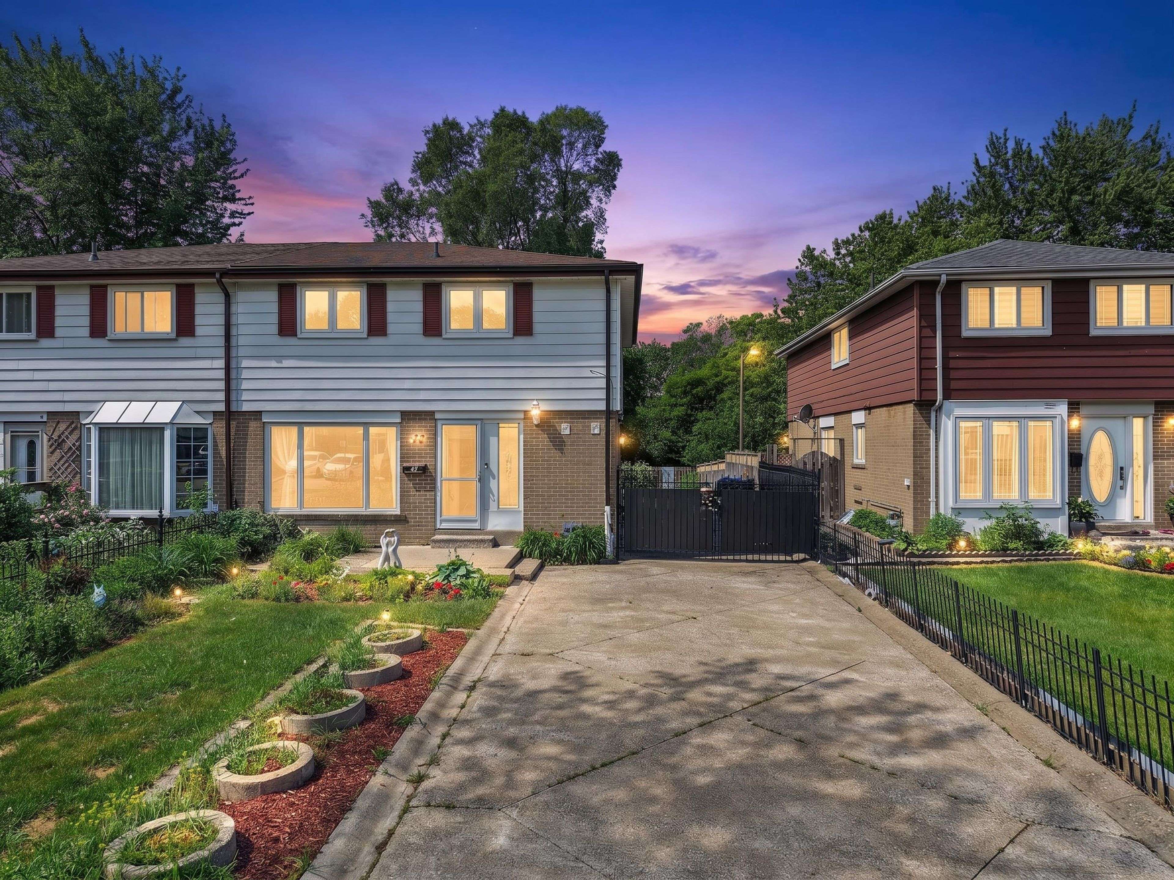 47 Cloverdale DR, Brampton, ON L6T 2T5