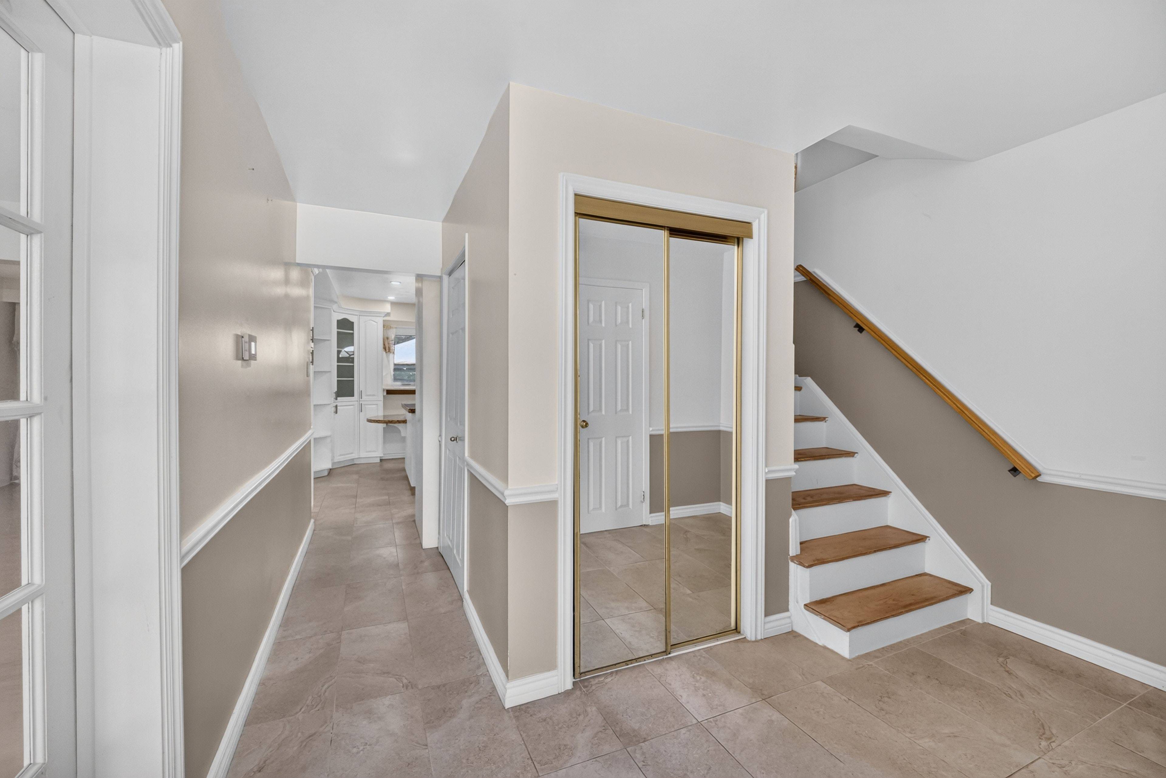 47 Cloverdale DR, Brampton, ON L6T 2T5